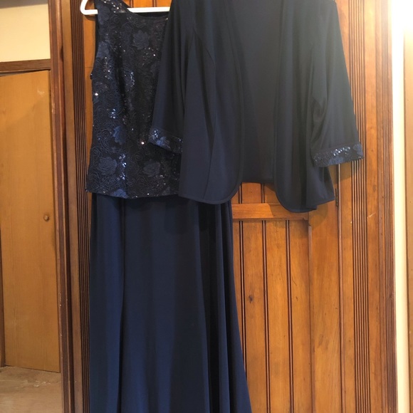 Le Bos Mother of the Bride, navy blue, size 18w, dress. - Picture 3 of 11